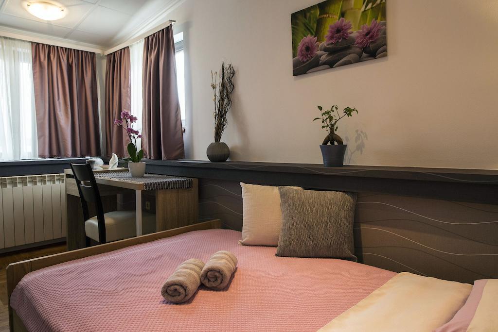 Rooms Madison Zagreb Exterior photo
